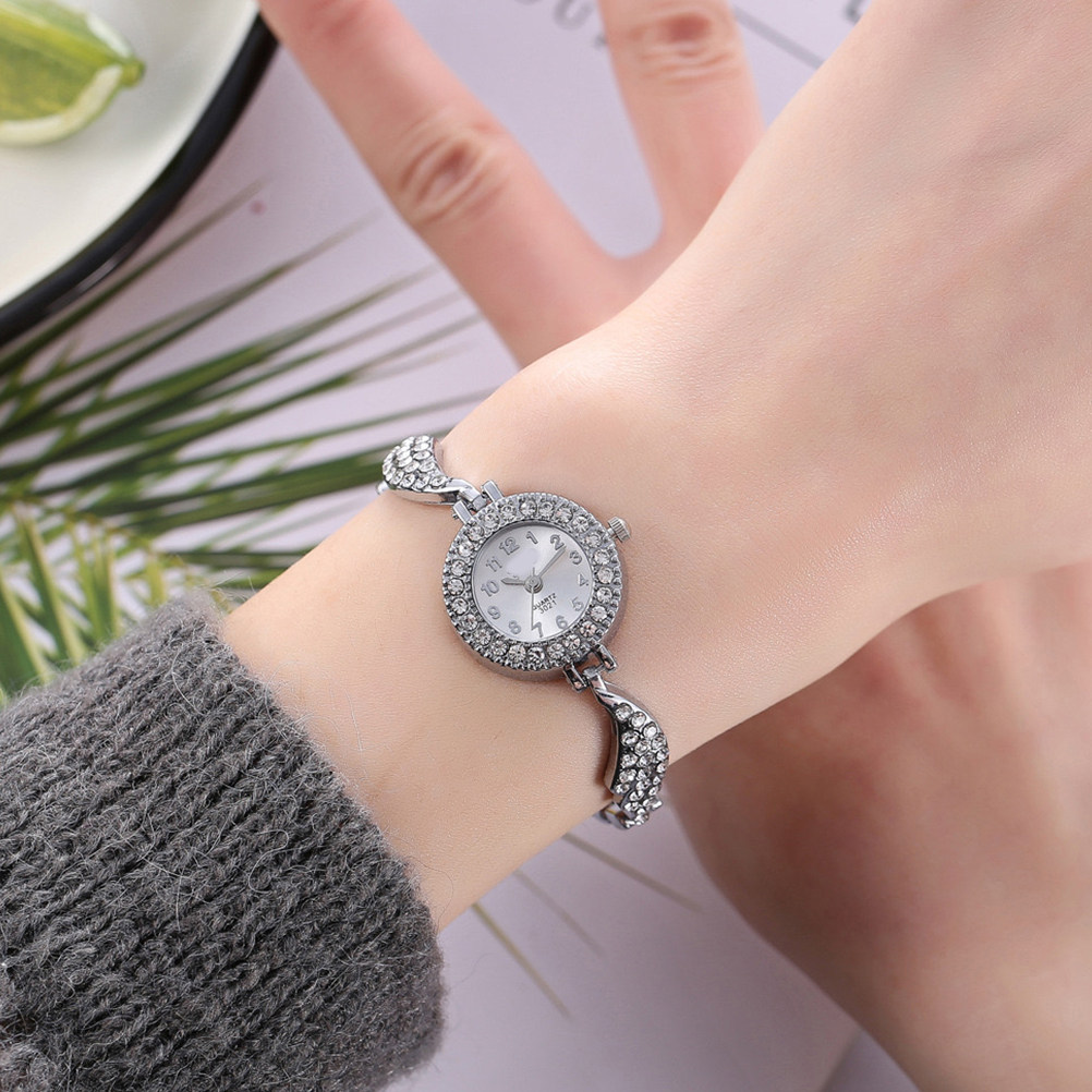 1Pcs Jam Tangan Wanita Berbent - Luxury Watch Gift For Her ulasan dan harga
